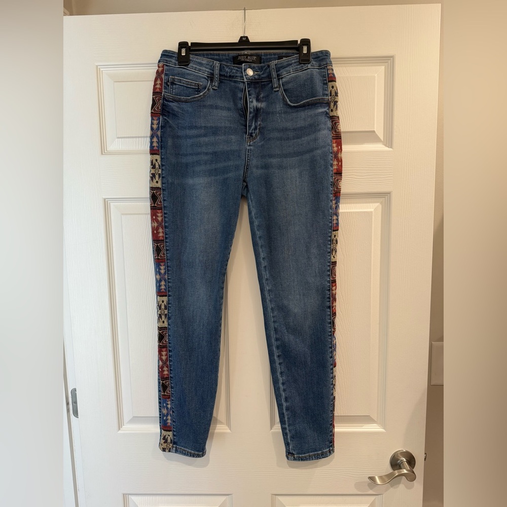 Judy Blue Jeans Size 11/30 Relaxed Skinny Distressed Southwestern Navajo Aztec